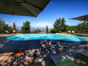 Majestic Farmhouse in Loro Ciuffenna with Pool Loro Ciuffenna